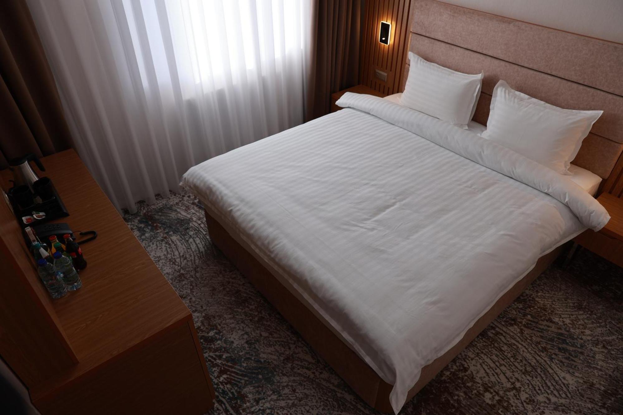 Damir Hotel Nukus Bagian luar foto